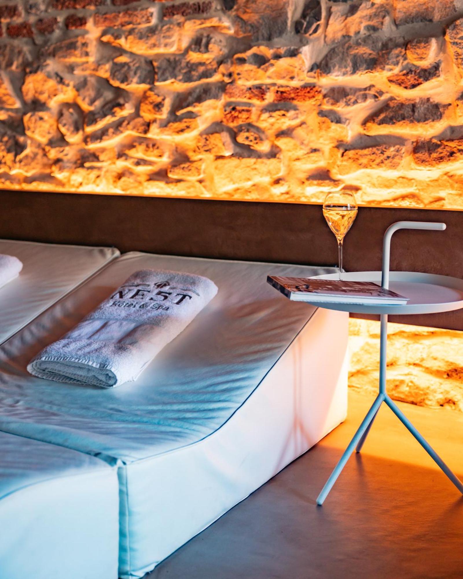 Ne5T Hotel & Spa Намюр Экстерьер фото